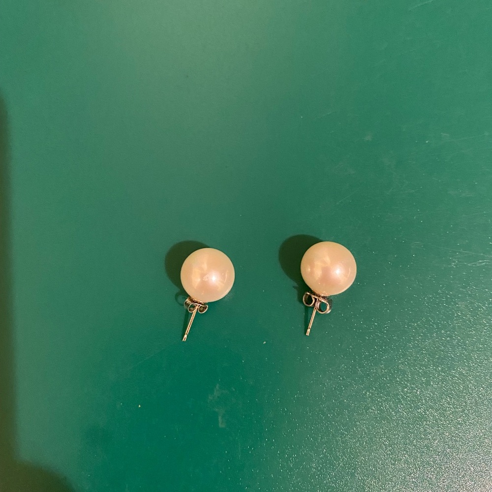 Real pearl earrings